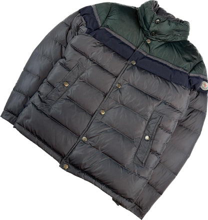 Moncler Goya