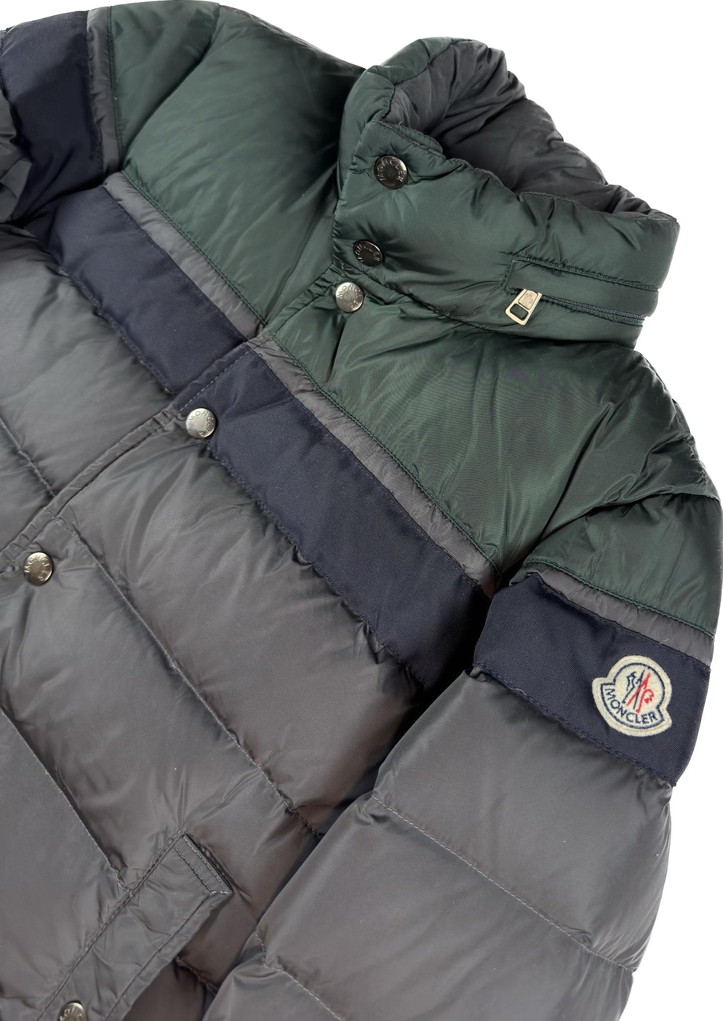 Moncler Goya