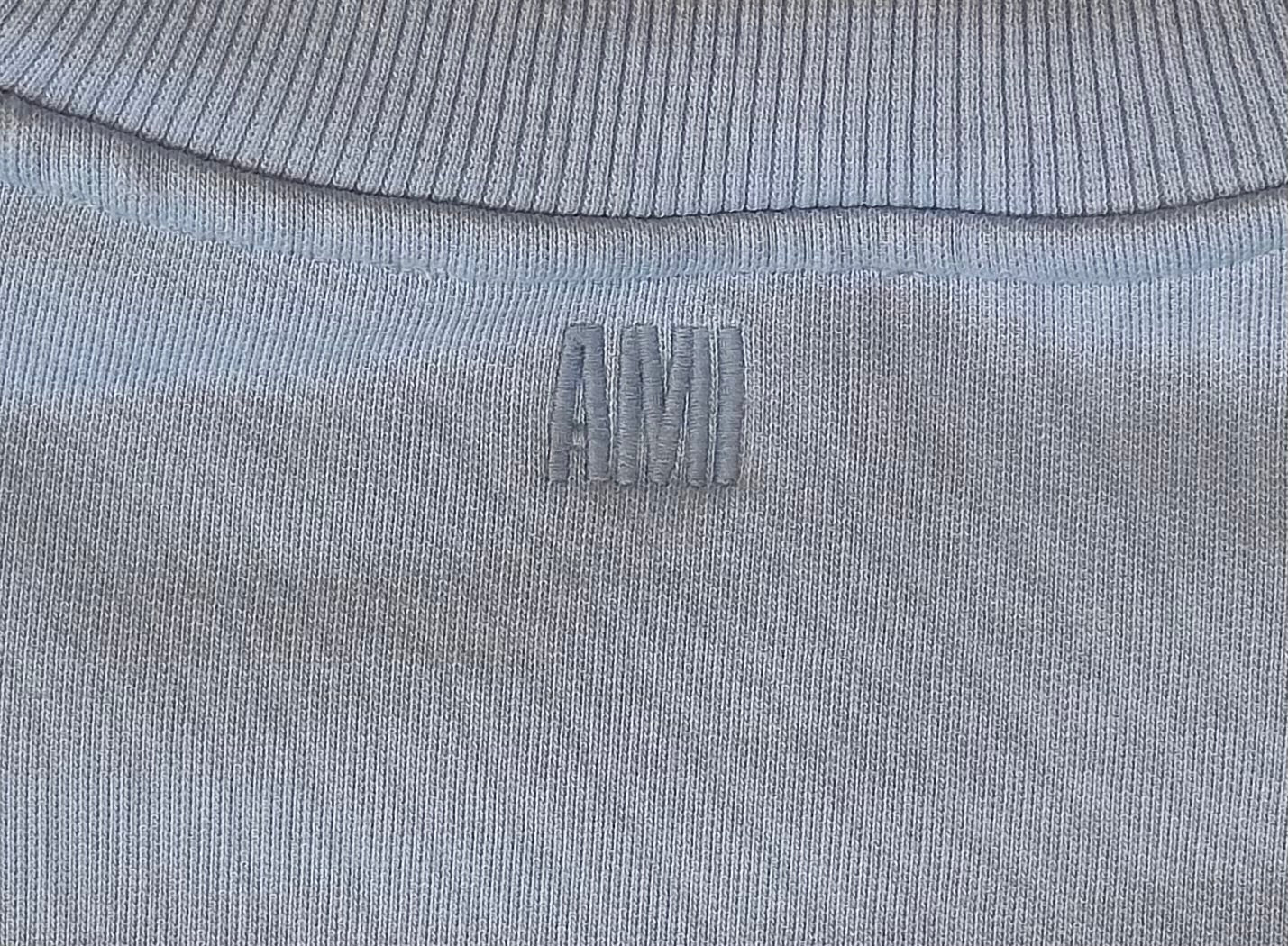 AMI Heart Crewneck