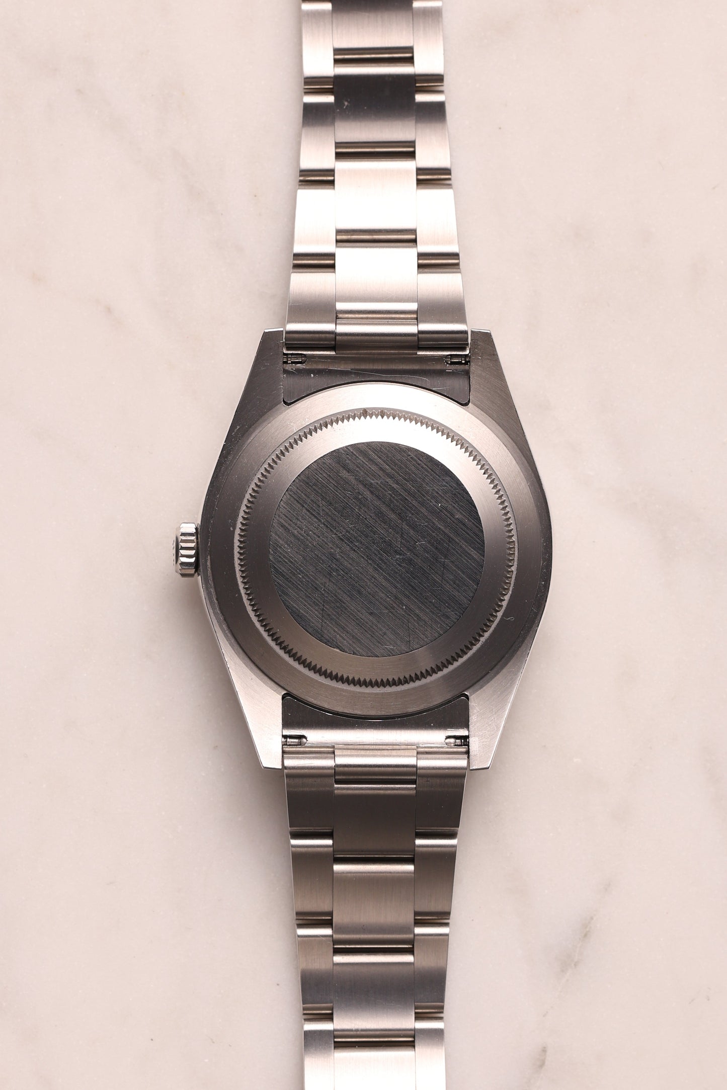 Rolex Oyster Perpetual 39 mm 114300