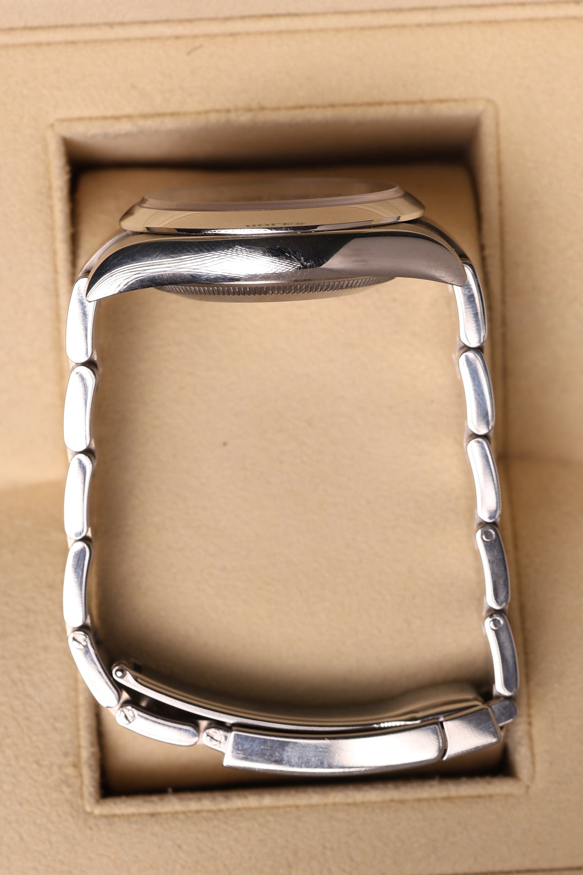 Rolex Oyster Perpetual 126000