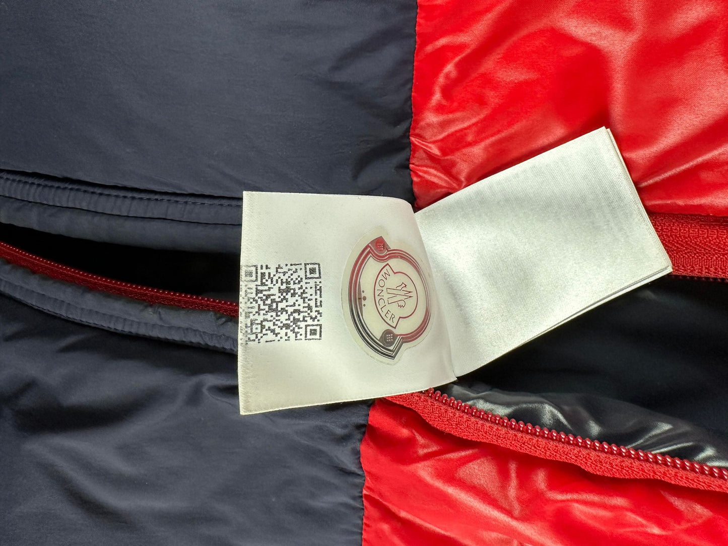 Moncler Konic